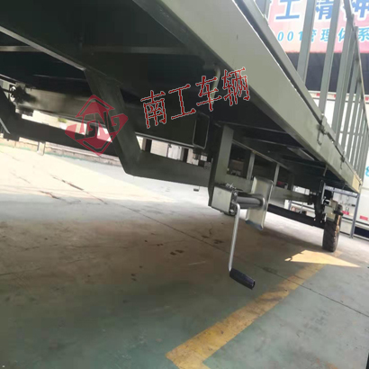5吨护栏乐鱼网页版leyu登录界面-乐鱼（中国）官方军绿色4I.jpg