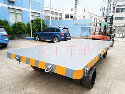 25吨重型乐鱼网页版leyu登录界面-乐鱼（中国）官方带牵引环工具拖车1I.jpg
