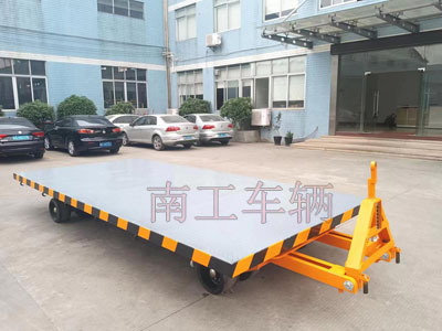 10吨中型牵引乐鱼网页版leyu登录界面-乐鱼（中国）官方4I.jpg