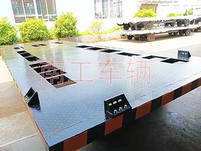 13点5吨箱变拖车底盘 全挂式乐鱼网页版leyu登录界面-乐鱼（中国）官方3I.jpg