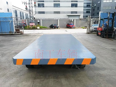 25吨重型牵引乐鱼网页版leyu登录界面-乐鱼（中国）官方3I.jpg