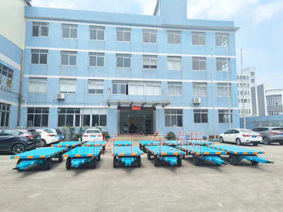 3吨全挂式牵引乐鱼网页版leyu登录界面-乐鱼（中国）官方可拆护栏1I.jpg