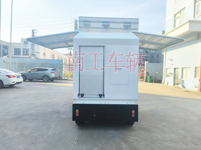 2吨电动乐鱼网页版leyu登录界面-乐鱼（中国）官方 飞翼箱式工具拖车I.jpg