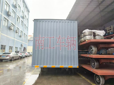 10吨箱式乐鱼网页版leyu登录界面-乐鱼（中国）官方两侧带卷帘门4I.jpg
