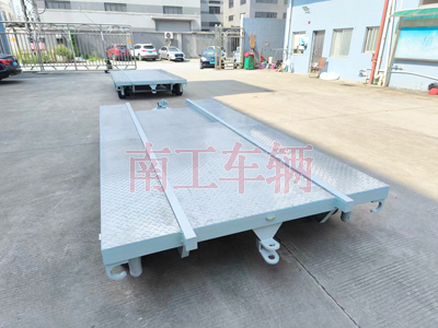 船体艉段运输乐鱼网页版leyu登录界面-乐鱼（中国）官方2I.jpg