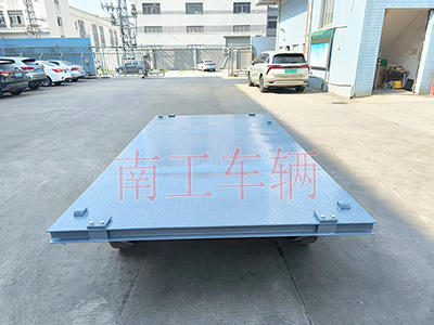 3吨小型牵引乐鱼网页版leyu登录界面-乐鱼（中国）官方 全挂车3I.jpg