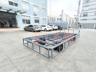 4吨骨架式乐鱼网页版leyu登录界面-乐鱼（中国）官方 带下翻护栏工具拖车5I.jpg