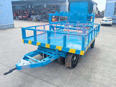 15吨牵引乐鱼网页版leyu登录界面-乐鱼（中国）官方护栏型工具拖车1I.jpg