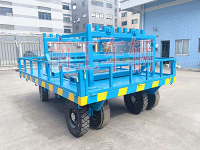 15吨牵引乐鱼网页版leyu登录界面-乐鱼（中国）官方护栏型工具拖车3I.jpg