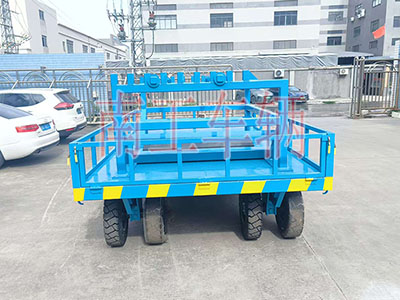 15吨牵引乐鱼网页版leyu登录界面-乐鱼（中国）官方护栏型工具拖车4I.jpg
